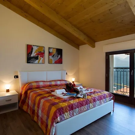 Sleeps 6 Apartman Pianello Del Lario