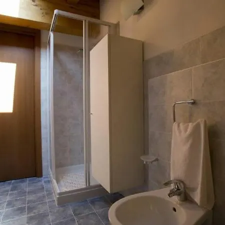 Sleeps 6 Pianello Del Lario