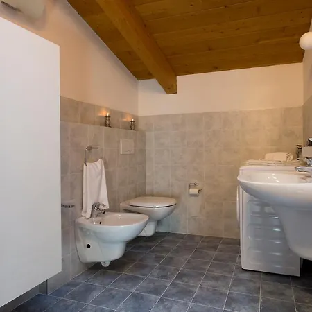 Sleeps 6 Apartman *